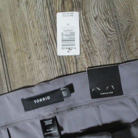 New Torrid Structured Wide Leg Pants Stretch Waist Trouser Pockets Grey Size 22R - Picture 3 of 11